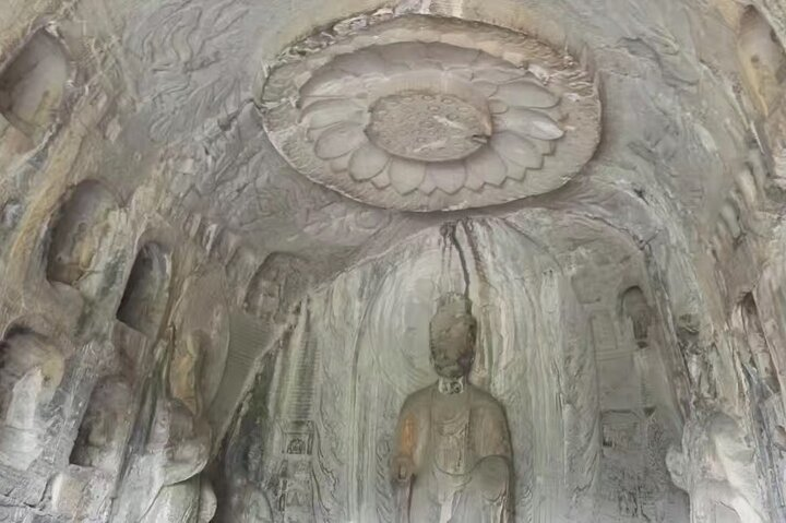 Private Day Tour in Luoyang: Longmen Caves, Baima Temple, Ancient Art Museum - Photo 1 of 8