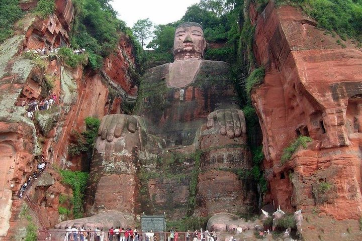 Private Day Tour to Chengdu from Beijing by Air: Leshan Giant Buddha and Pandas - Photo 1 of 6
