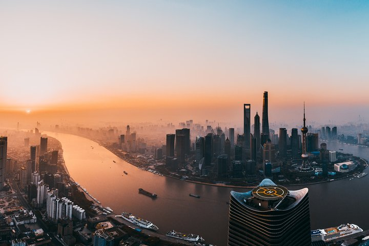 Private Layover Tour of Shanghai Iconic Sights and Zhujiajiao with Lunch - Photo 1 of 9