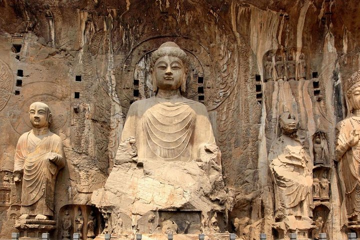 Private Luoyang Day Tour: Longmen Grottoes and White Horse Temple - Photo 1 of 13