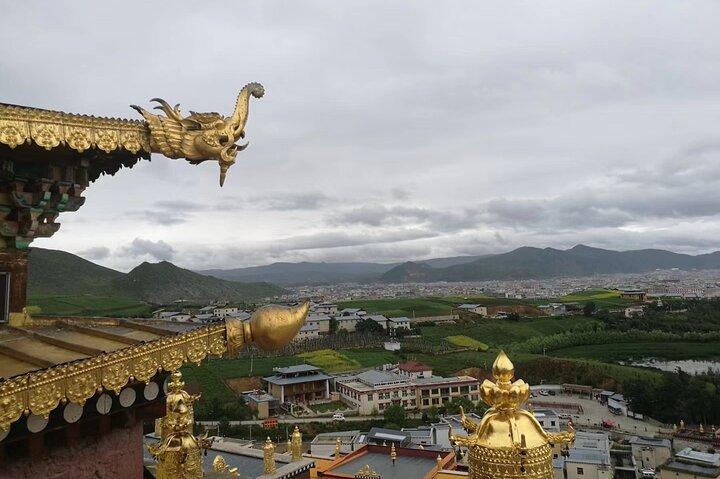 Private Overnight Tour to Tiger Leaping Gorge and Shangri-La from Lijiang - Photo 1 of 12