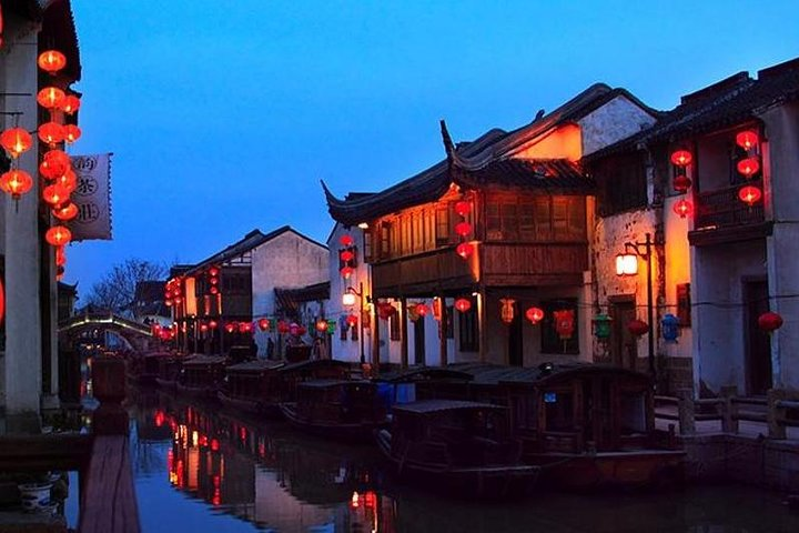 Suzhou ancient canal at night 
