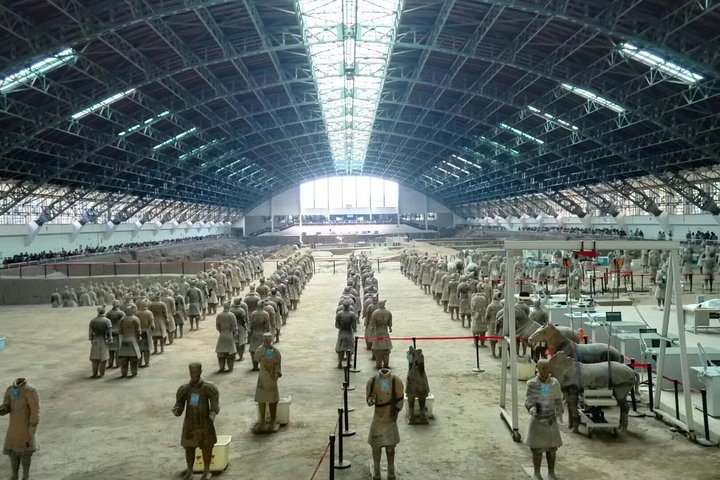 Exploring Xian from Shenzhen by air