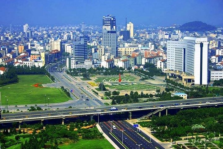 Private Transfer from Wuxi or Sunan Shuofang Int'l Airport to Jiangyin City  - Photo 1 of 5