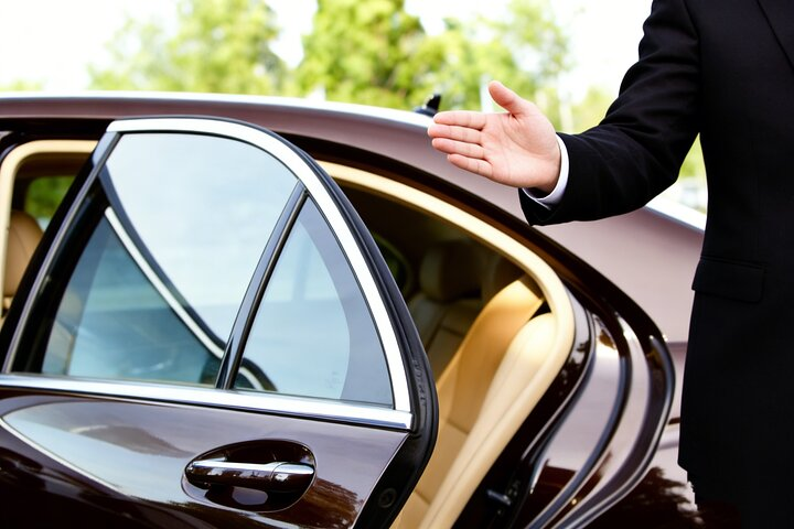 Private Transfer: Hotel to Beijing International Airport - Photo 1 of 3
