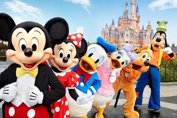 Explore the magic of Shanghai Disneyland Resort with a seamless transfer experience. Enjoy the company of beloved characters while traveling hassle-free to create unforgettable memories.