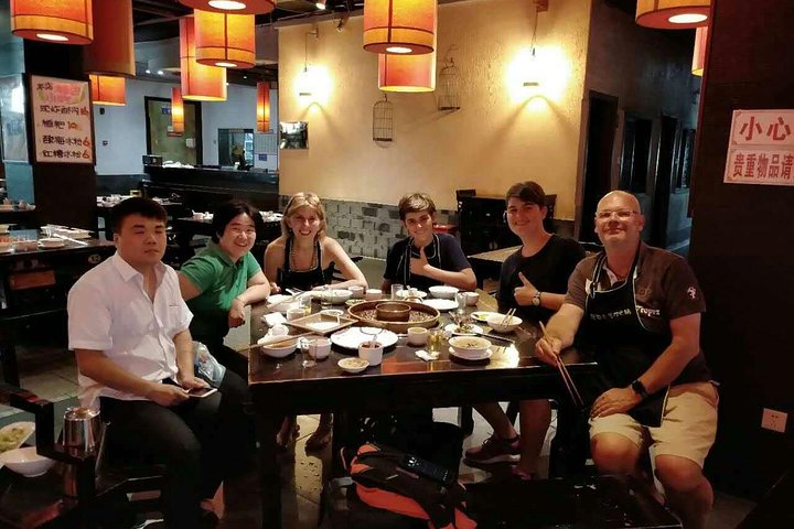 Sichuan Hotpot Dinner plus Face-Changing Variety Show - Photo 1 of 2