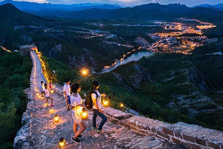 SiMaTai GreatWall in GuBei Water Town Night Trip by Licensed Cab - Photo 1 of 8