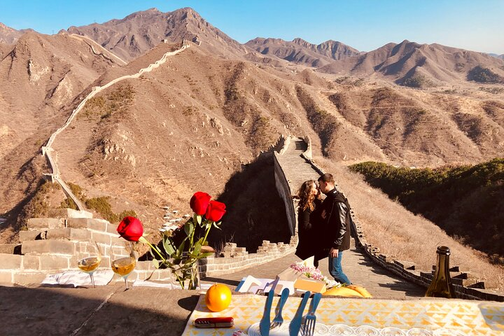 Proposal at Great Wall