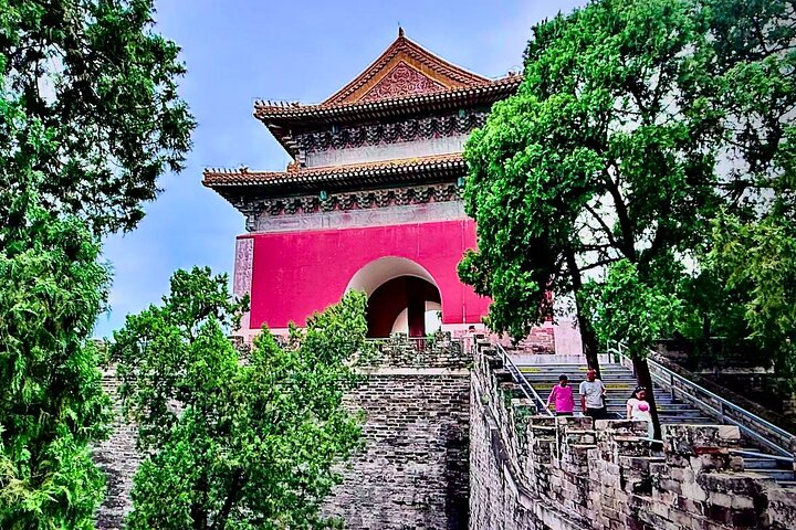 Small Group Mutianyu Great Wall and Ming Tombs Tour with Cable Car and Lunch - Photo 1 of 7