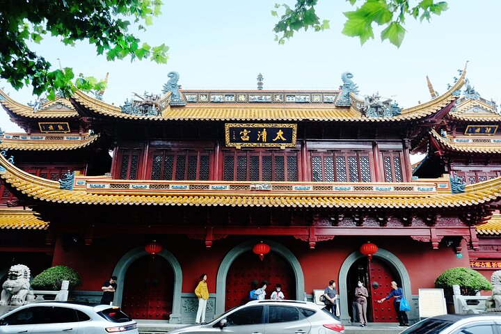 Unique Cultural Tour of Taoist Architecture with Local Food - Photo 1 of 22