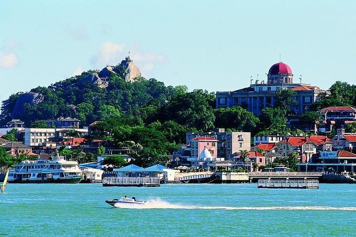 Xiamen Private Day Tour Include Gulangyu Island and Botanic Garden - Photo 1 of 7