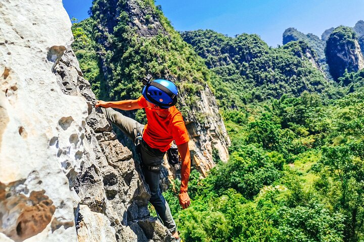Yangshuo Rock Climbing with nice view