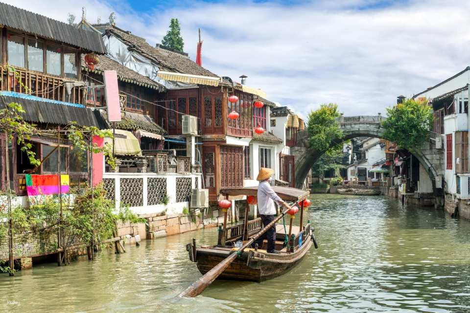Zhujiajiao Water Town Half-Day Tour (Japanese/Chinese/English Guide, Morning or Afternoon Departure) - Photo 1 of 5