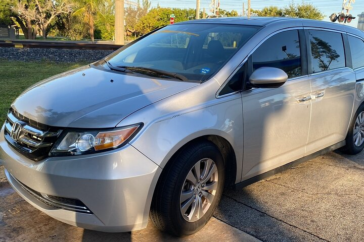 Alfonso B.Aragon Airport (CLO) to Cali/Palmira-RoundTrip Transfer - Photo 1 of 15