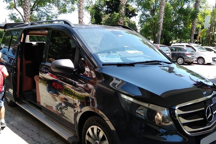 BAQ Airport to Barranquilla or Puerto Hotels Round Trip Transfer - Photo 1 of 10