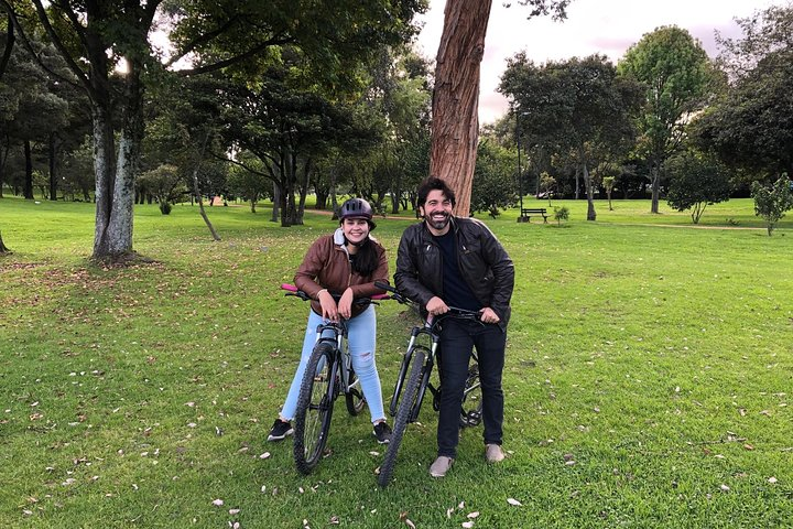 Cycling tour in Simon Bolivar Park and Virgilio Barco Library - Photo 1 of 25