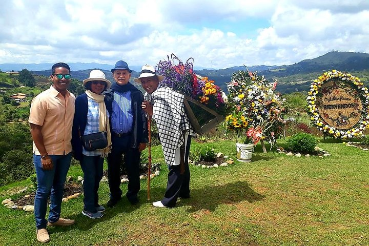 Exotic flowers farm and silleteros cultural tour  - Photo 1 of 10