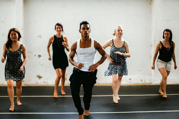 Experience Salsa Dance Class in Cali - Photo 1 of 6