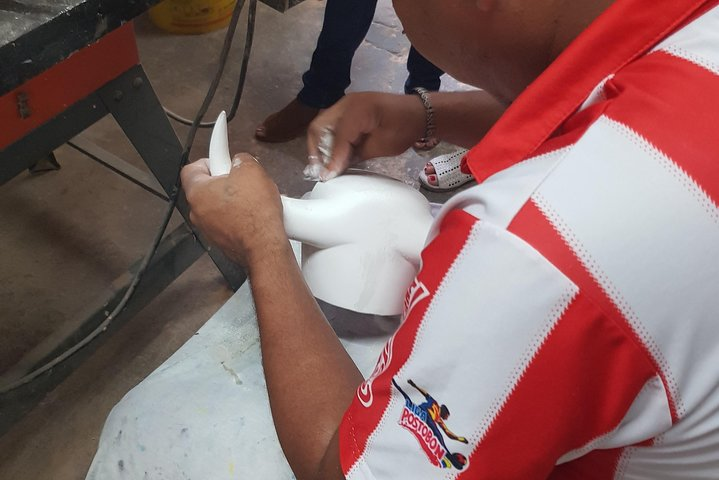 Visit Carnival craft factory and workshop with artisans - Photo 1 of 8