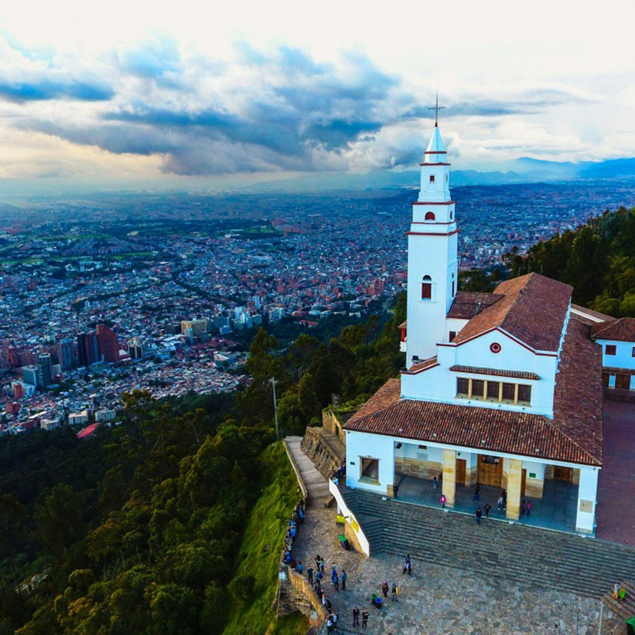 Monserrate Bogotá: Guided Tour + Cable Car Ticket - Photo 1 of 6