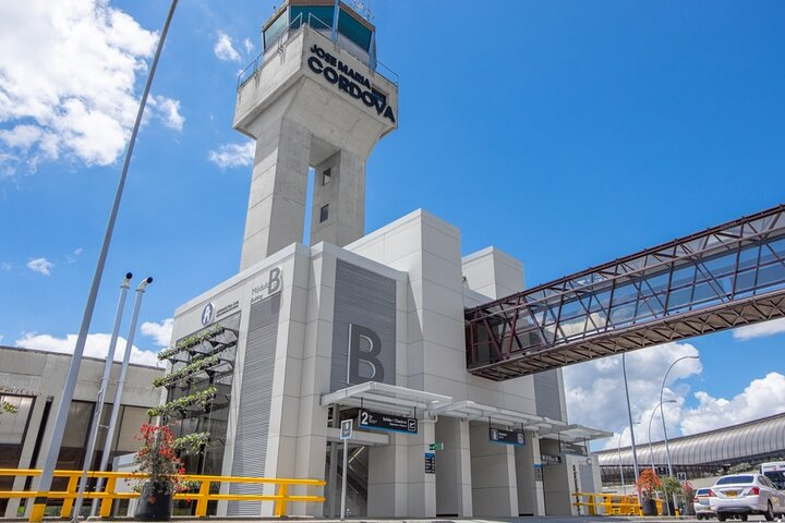 Private Transportation Medellin Airport or vice versa - Photo 1 of 8