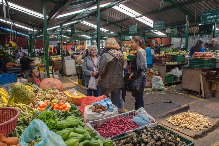Peasant market of the Plaza de Mercado 20 de Julio
