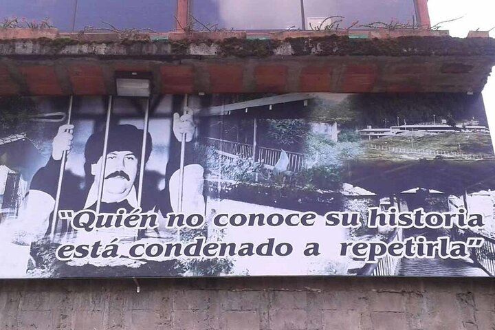 Pablo E. with Commune 13 Tour - Photo 1 of 7