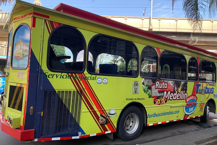 Turibus pass: Medellin Hop-On Hop-Off in spanish - Photo 1 of 6