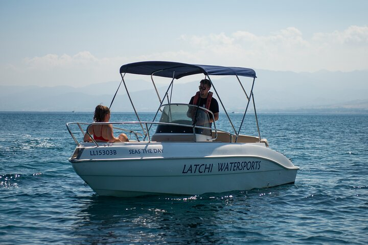 70hp Luxury speedboat