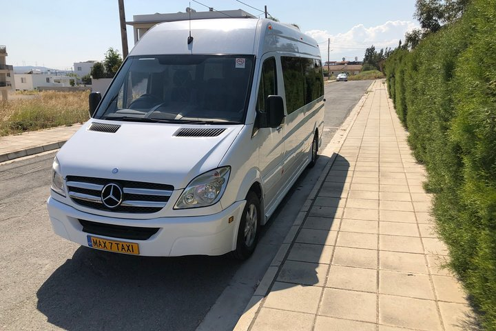 Private Minibus Transfer from Larnaca International Airport to Paphos - Photo 1 of 6