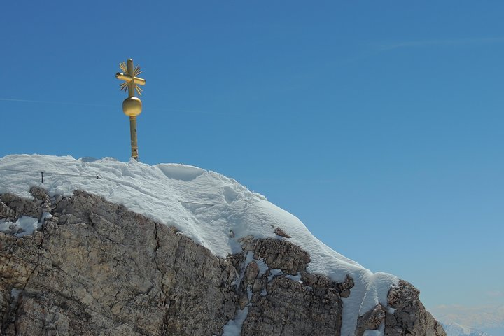 The Private Tour of the Zugsptize Mountain
