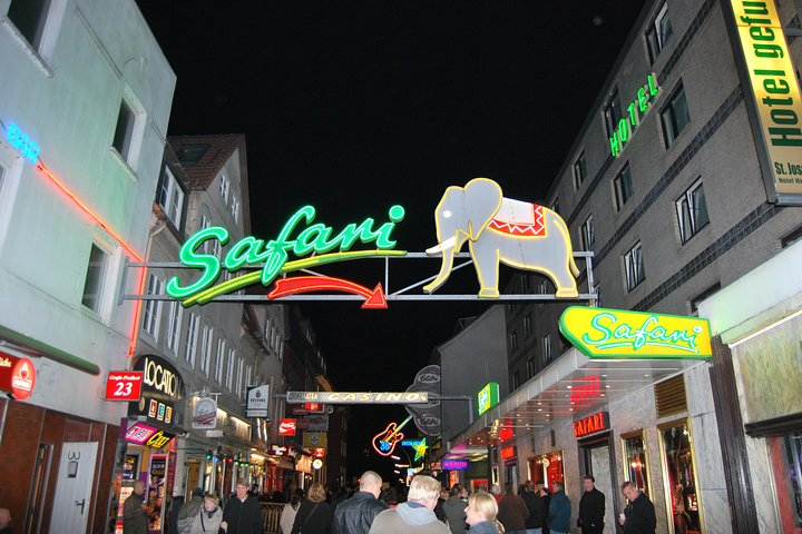 Ahoy St.Pauli at night - the legendary Kieztour - Photo 1 of 6