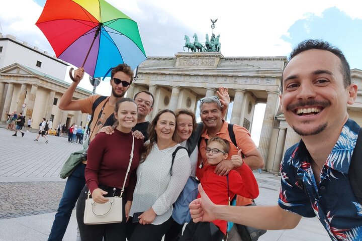 Free Walking Tour Full Berlin + Medieval Quarter