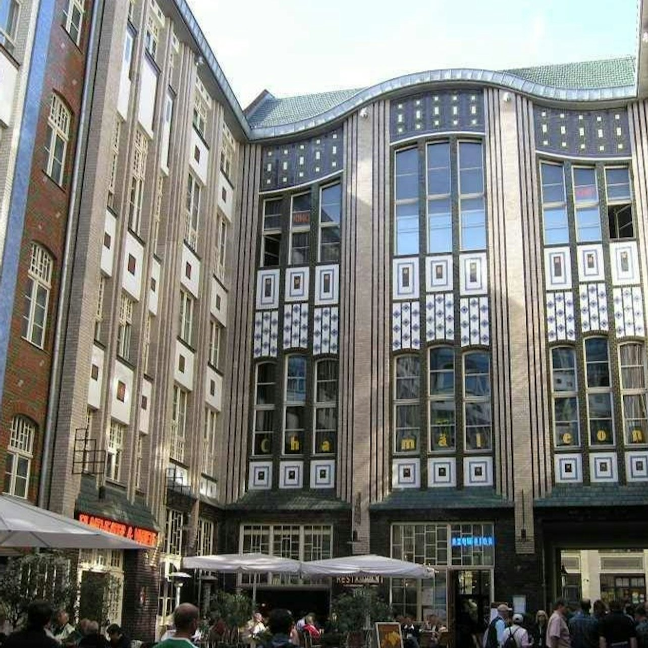 Berlin: Hidden Backyards Guided Walking Tour - Photo 1 of 3