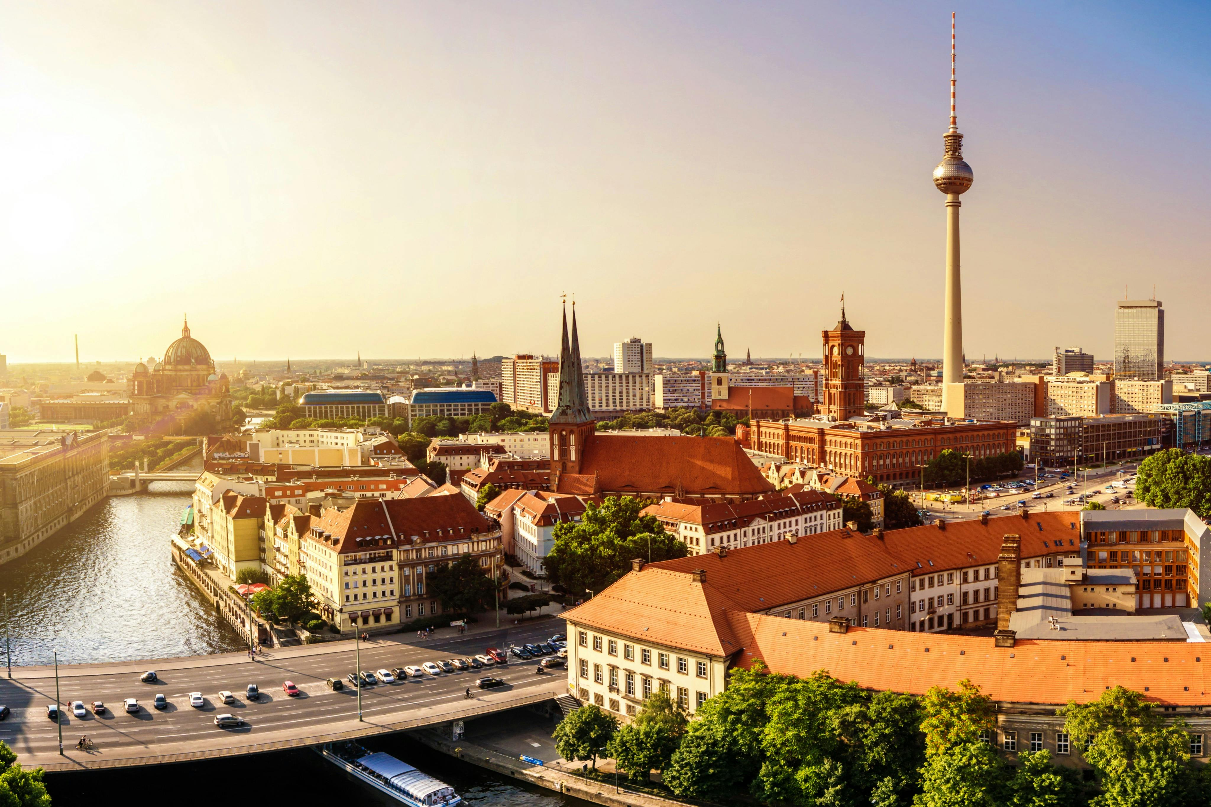 Berlin TV Tower: Premium Deluxe Admission Ticket + VR Odyssey + Drink - Photo 1 of 4