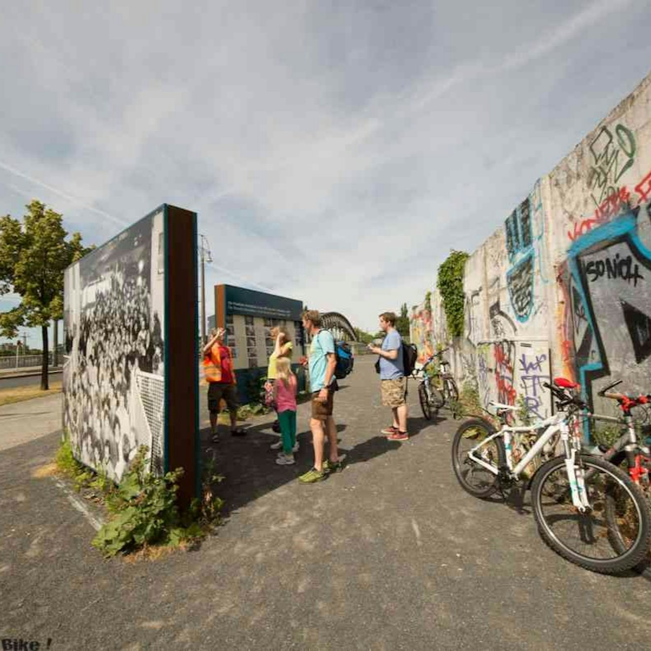 Berlin: The Wall & Cold War Bike Tour - Photo 1 of 4