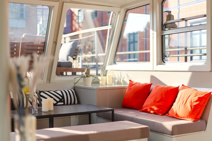 From the wheelhouse you have a wonderful view outside