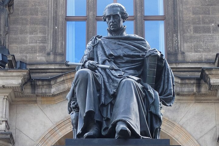 Dresden's 'Balcony of Europe': A Self-Guided Audio Tour along the River Elbe - Photo 1 of 3