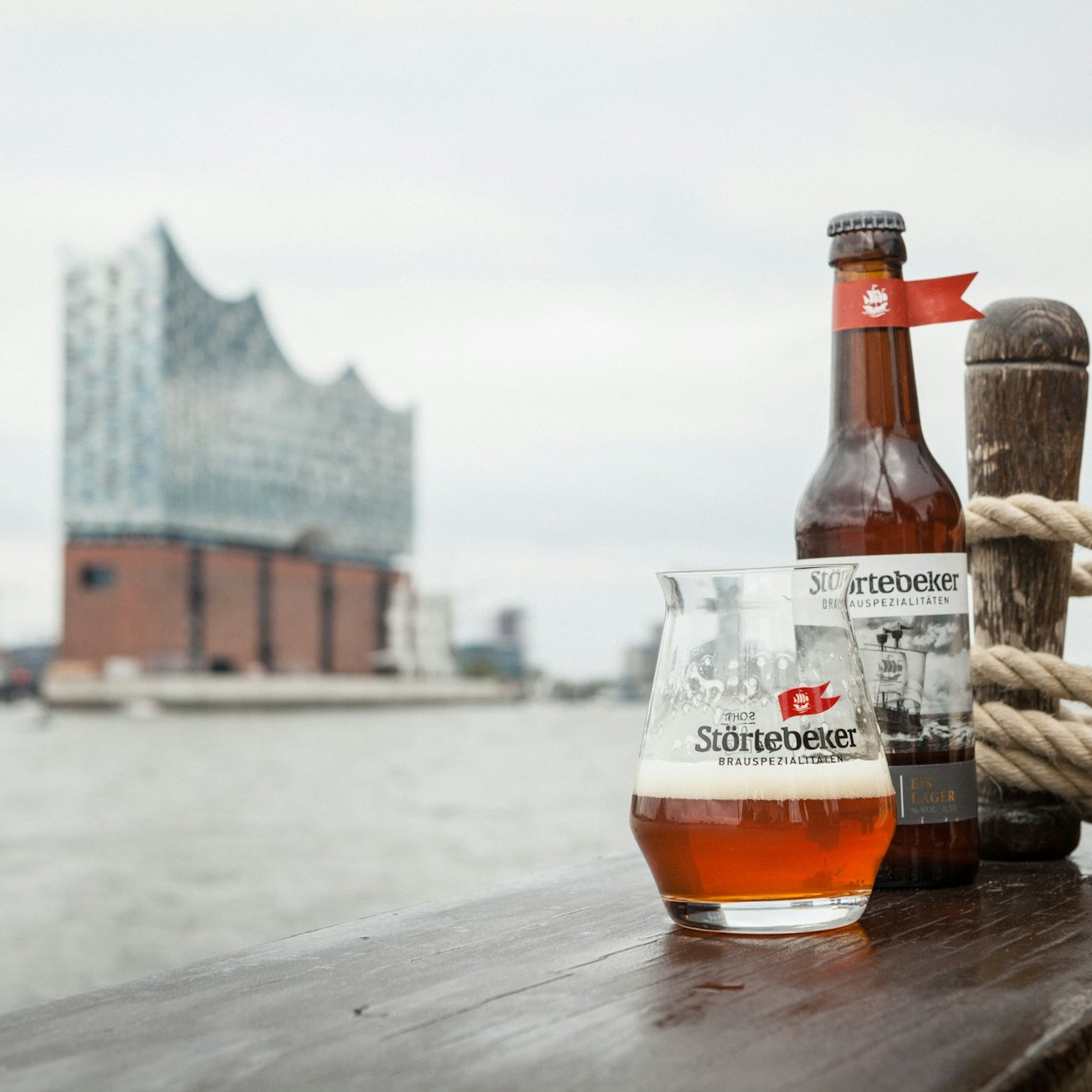 Elphi Plaza - Guided Tour with Störtebeker Beer - Photo 1 of 3