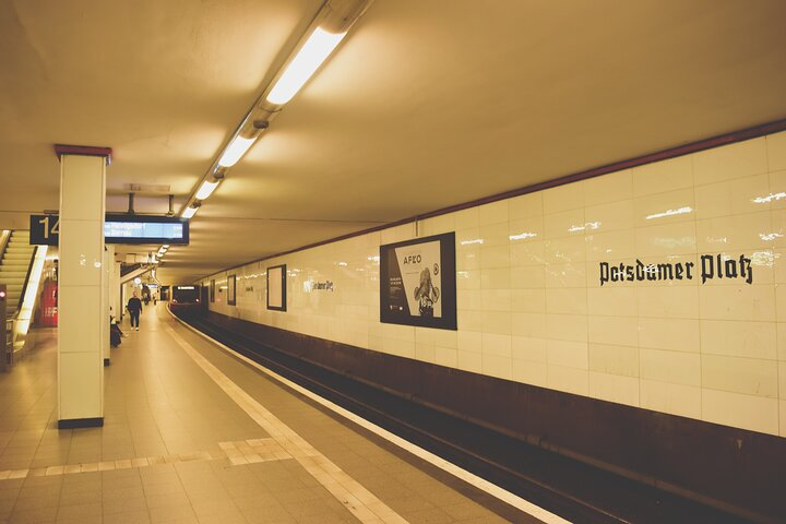 Explore Potsdam in 60 minutes with a Local - Photo 1 of 6