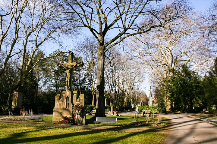 Guided tour of the Melatenfriedhof in Cologne - Photo 1 of 6