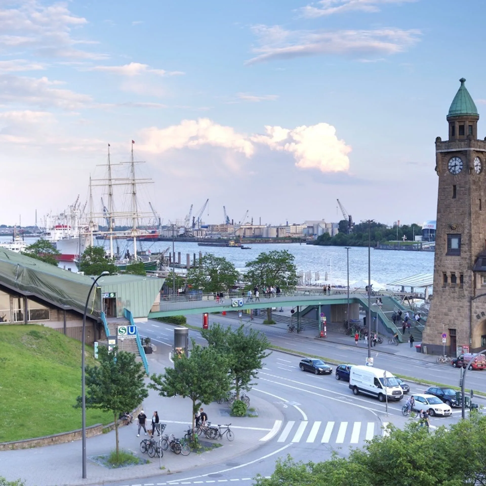 ハンブルク の Hamburg City Cycles: Hamburg Compact | Pelago