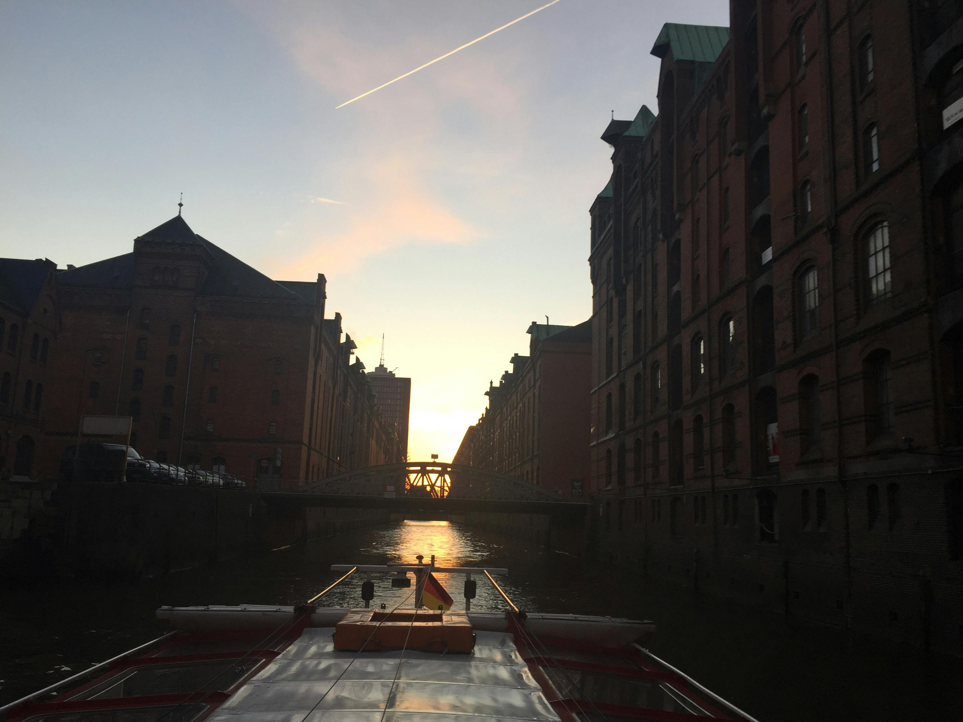 Hamburg: 1.5-Hour Night Cruise - Photo 1 of 5