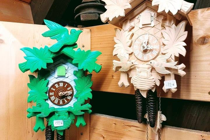 Experience the charm of handmade cuckoo clocks crafted with care in the Black Forest each telling a story of tradition and artistry. A must-see for every traveler!