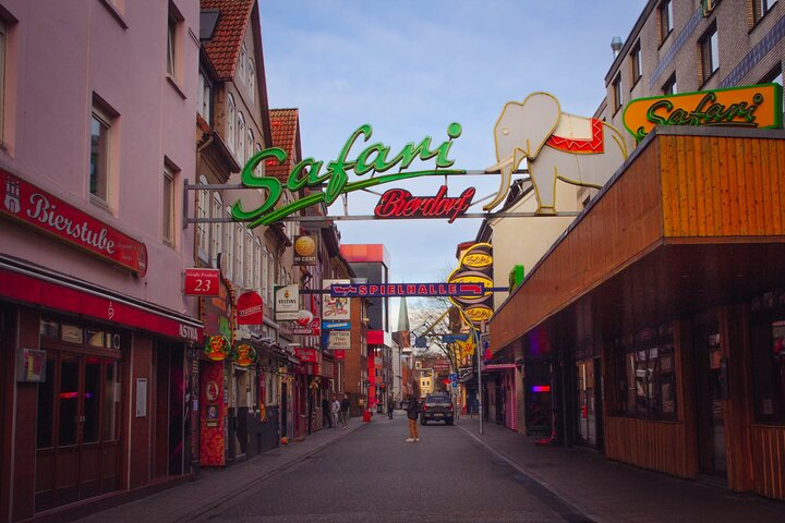 Port and Sankt Pauli Small Group Walking Tour with Guide - Photo 1 of 5