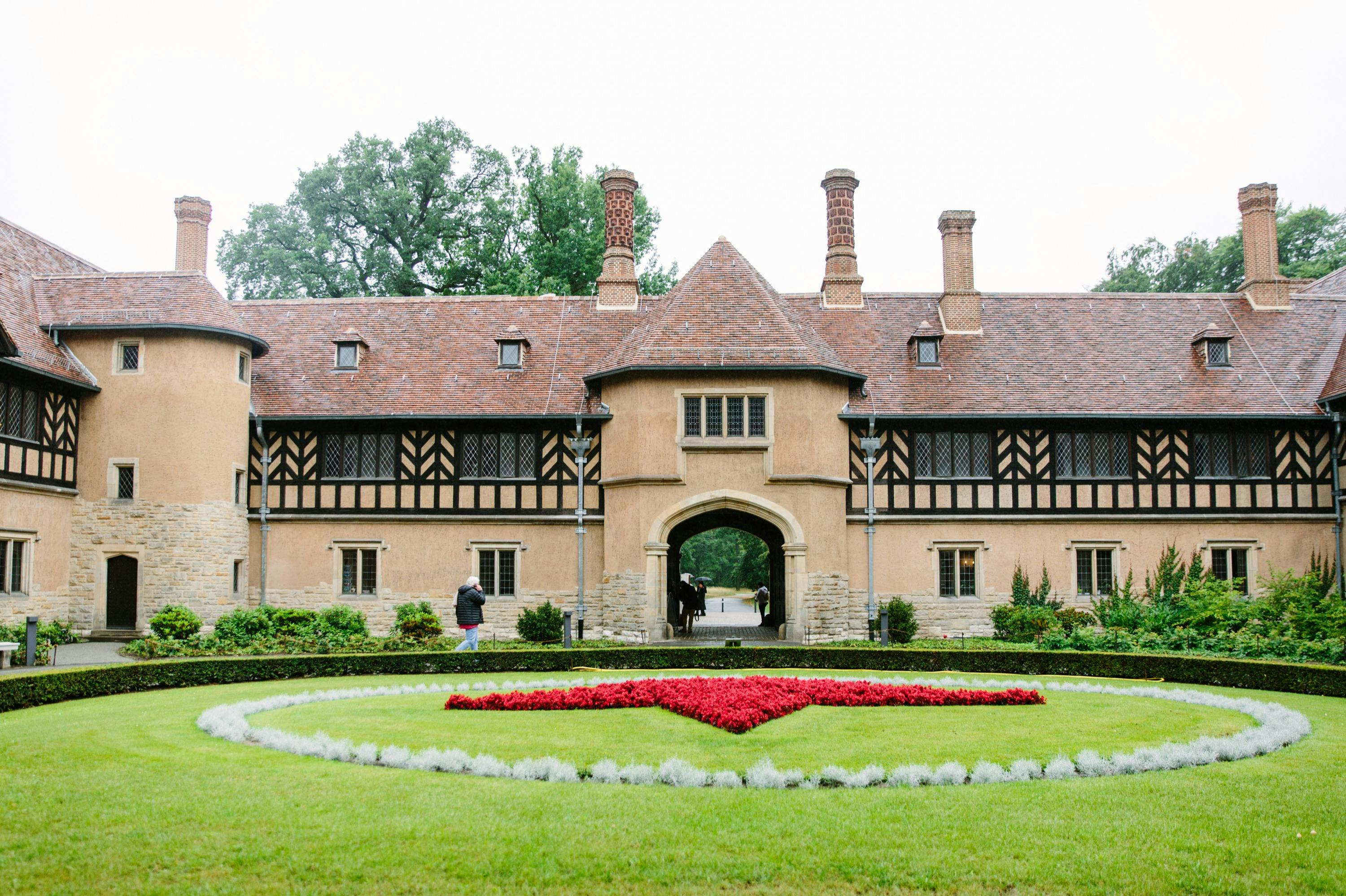 Potsdam: Guided Bike Tour + Roundtrip Train Transfer from Berlin - Photo 1 of 5