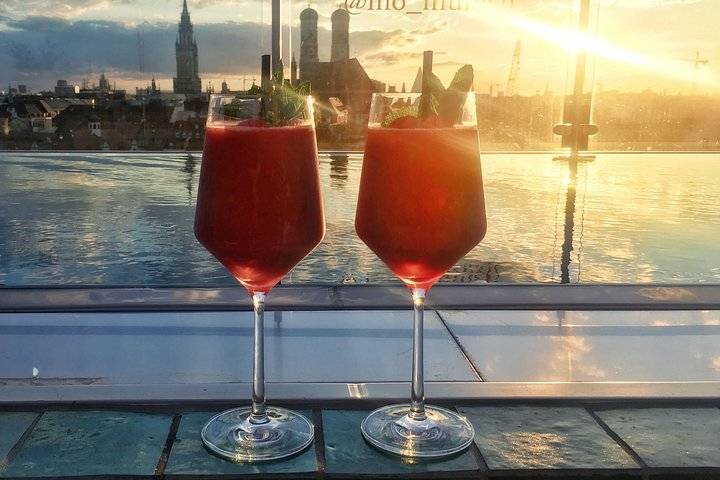 PRIVATE - Best Munich Cocktail Tour - all inclusive - Photo 1 of 7