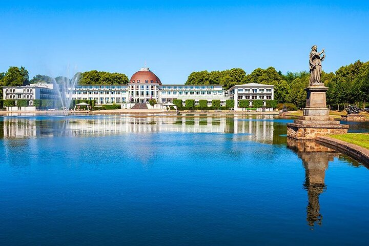 Private audio book city rally in Bremen’s Bürgerpark - Photo 1 of 9