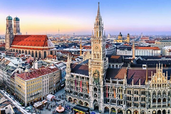 Explore Munich's rich history as you solve intriguing puzzles on your journey uncovering surprises in iconic locations like Frauenkirche and immersing yourself in the city’s charm.